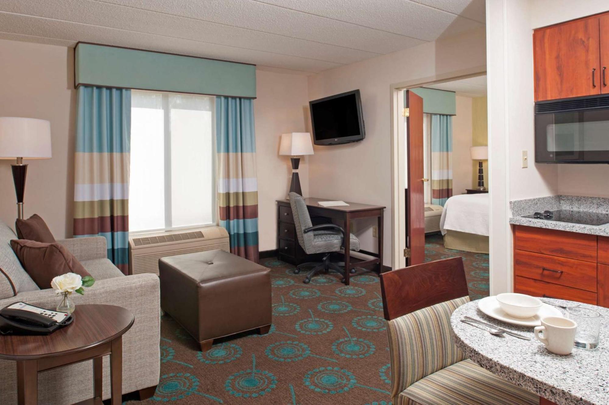 Hampton Inn & Suites Kokomo Exterior photo