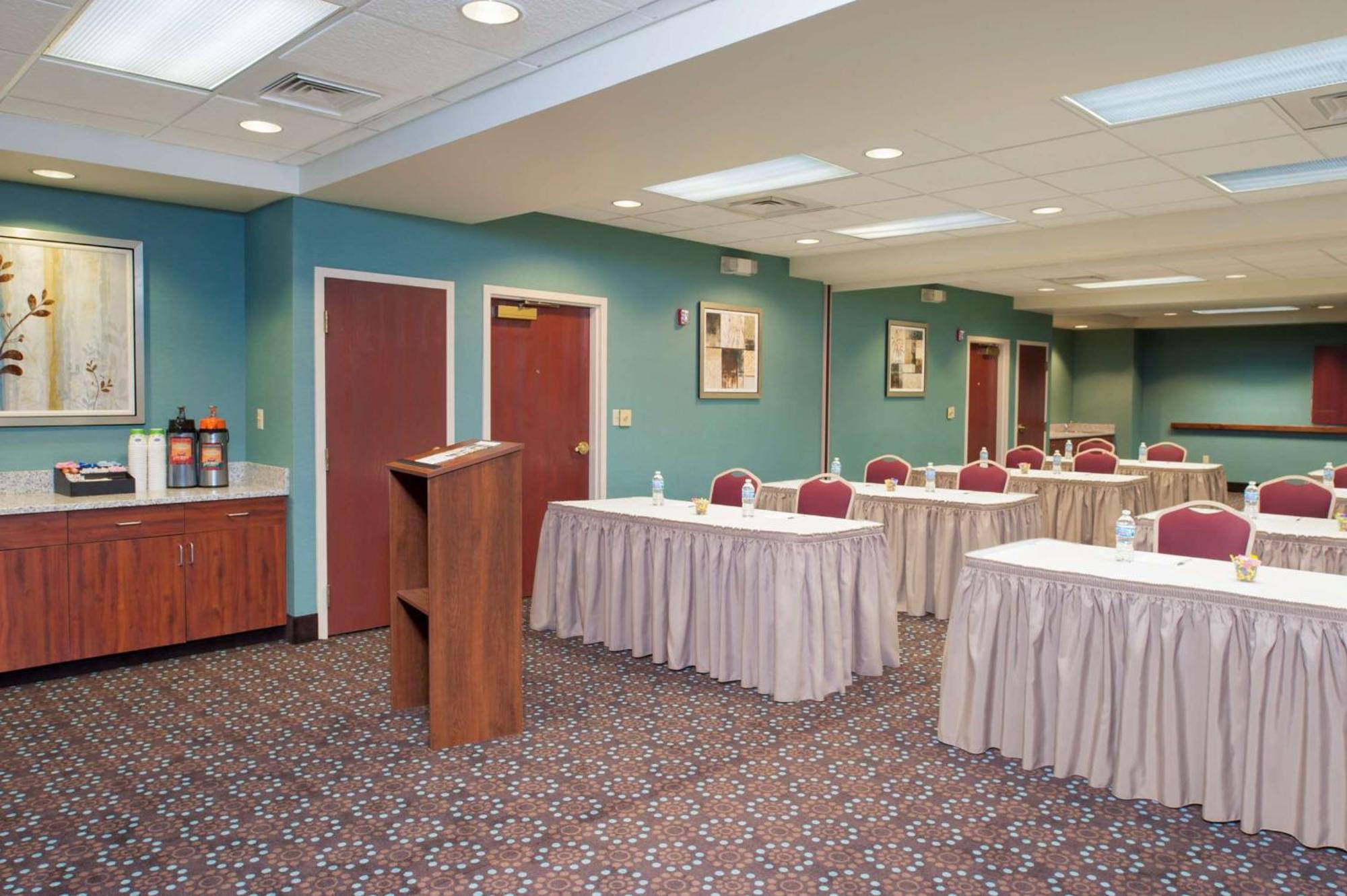 Hampton Inn & Suites Kokomo Exterior photo